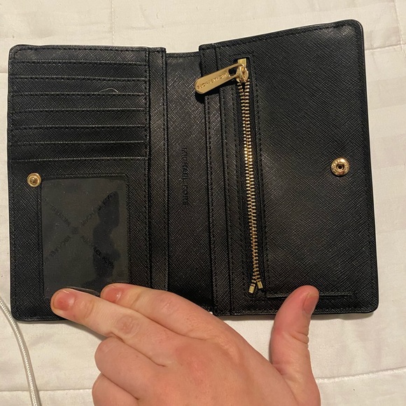 Used wallet - Picture 3 of 3